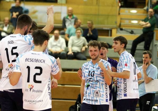 Dachau delighted to win a point He Volleyball Bundesliga 2025 26 TSV Haching Muenchen vs ASV Dachau, Geothermie Arena, Unterhaching, 12 11 25 Copyright: WolfgangxFehrmann