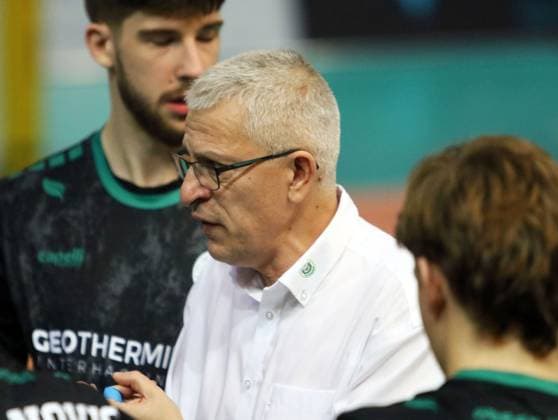 coach Mircea DUDAS Haching , He Volleyball Bundesliga 2025 26 TSV Haching Muenchen vs ASV Dachau, Geothermie Arena, Unterhaching, 12 11 25 Copyright: WolfgangxFehrmann