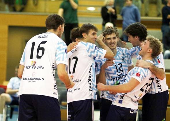 Dachaus joy after the win, He Volleyball Bundesliga 2025 26 TSV Haching Muenchen vs ASV Dachau, Geothermie Arena, Unterhaching, 12 11 25 Copyright: WolfgangxFehrmann
