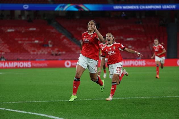 Cristina Martin-Prieto ( SL Benfica Womens team ) celebrating a goal during the match between SL Benfica and FC Twente, valid for UEFA WomenÕs Champions League 2025 26 at Est‡dio do Lisboa e Benfica on 12 November 2025. Lisbon Est‡dio do Sport Lisboa e Benfica Lisbon Portugal Copyright: xIMAGOx xPRIMExSPORTSxIMAGESx xFILIPExOLIVEIRAx