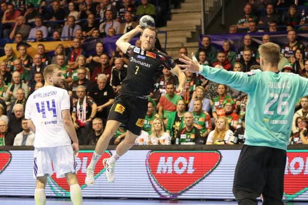 12 11 2025, xgox, Handball EHF Champions League SC Magdeburg HC Zagreb v l Felix Claar Magdeburg, 7 throws goal, goal scorer, scores goal, scores the goal Magdeburg