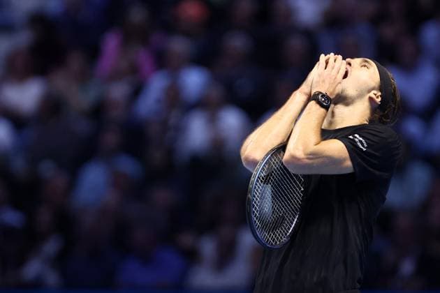 Jannik Sinner vs Alexander Zverev Alexander Zverev of Germany looks dejected during the Round Robin singles match between Jannik Sinner vs Alexander Zverev on Day four of the Nitto ATP, Tennis Herren World Tour Finals. Turin Inalpi Arena Italy Copyright: xMarcoxCanonierox