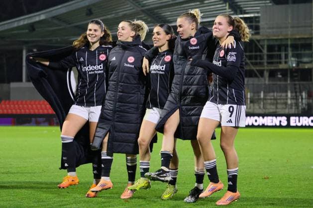 Eindhoven, Netherlands 12 November 2025 Europa Cup Women 1 8 Final 2025 2026 PSV Eindhoven vs Eintracht Frankfurt Pictured from left Noemi Ivelj SGE , Nina Lührßen Luehrssen SGE , Ereleta Memeti SGE , Laura Freigang SGE and Jarne Teulings SGE celebrating after the win in Eindhoven De Herdegang Copyright: xFotostandx xFantinix