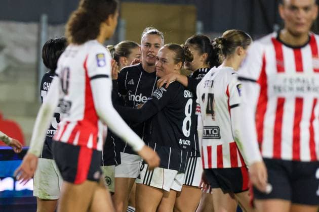 Eindhoven, Netherlands 12 November 2025 Europa Cup Women 1 8 Final 2025 2026 PSV Eindhoven vs Eintracht Frankfurt In the picture from left scorer Laura Freigang SGE makes the goal to 1 1 for Eintracht Frankfurt and cheers with Lisanne Gräwe Graewe SGE De Herdegang Copyright: xFotostandx xFantinix