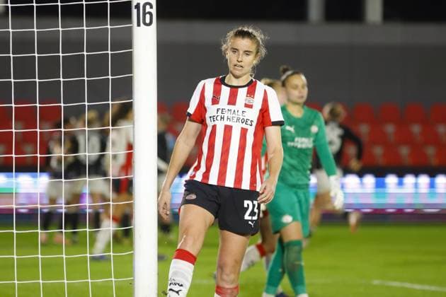 EINDHOVEN , 12 11-2025 , De Herdgang , season 2025 2026 , UEFA Womens Europa League football , round of 16 1nd leg between PSV and Eintracht Frankfurt (women) , Picture shows PSV player Myrthe Kemper-Moorrees PSV - Eintracht Frankfurt (women)  x32000562x Copyright: