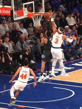 New York Knicks v Orlando Magic - NBA, Basketball Herren, USA NEW YORK, UNITED STATES - NOVEMBER 12: Tyus Jones (2) of the Orlando Magic in action during the NBA game between the New York Knicks and the Orlando Magic at Madison Square Garden in New York, United States on November 12, 2025. Selcuk Acar Anadolu New York United States. Editorial use only. Please get in touch for any other usage.  Copyright: x2025xAnadoluxSelcukxAcarx