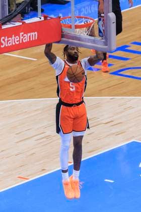November 12, 2025, Inglewood, California, USA: Derrick Jones Jr. 5 of the Los Angeles Clippers dunks the ball during their regular season NBA, Basketball Herren, USA game against the Denver Nuggets on Wednesday November 12, 2025 at Intuit Dome in Inglewood, California.Clippers lose to Nuggets, 116-130. ARIANA RUIZ PI Inglewood USA - ZUMAp124 20251112_zaa_p124_052 Copyright: xArianaxRuizx