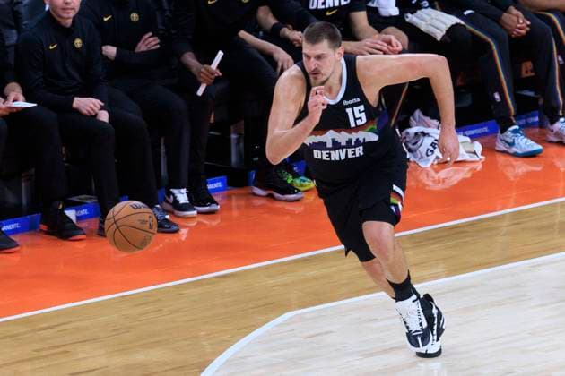 November 12, 2025, Inglewood, California, USA: Nikola Jokic 15 of the Denver Nuggets forces a turnover during their regular season NBA, Basketball Herren, USA game against the Los Angeles Clippers on Wednesday November 12, 2025 at Intuit Dome in Inglewood, California. Clippers lose to Nuggets, 116-130. ARIANA RUIZ PI Inglewood USA - ZUMAp124 20251112_zaa_p124_065 Copyright: xArianaxRuizx