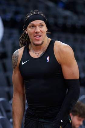 November 12, 2025, Inglewood, California, USA: Aaron Gordon 32 of the Denver Nuggets prior to their regular season NBA, Basketball Herren, USA game against the Los Angeles Clippers on Wednesday November 12, 2025 at Intuit Dome in Inglewood, California. Clippers lose to Nuggets, 116-130. ARIANA RUIZ PI Inglewood USA - ZUMAp124 20251112_zaa_p124_088 Copyright: xArianaxRuizx