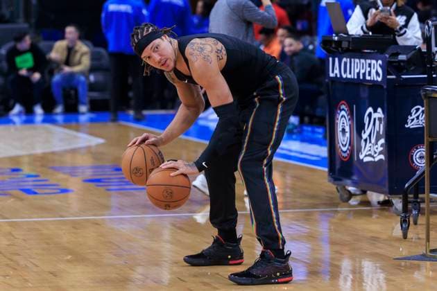 November 12, 2025, Inglewood, California, USA: Aaron Gordon 32 of the Denver Nuggets warms up prior to their regular season NBA, Basketball Herren, USA game against the Los Angeles Clippers on Wednesday November 12, 2025 at Intuit Dome in Inglewood, California. Clippers lose to Nuggets, 116-130. ARIANA RUIZ PI Inglewood USA - ZUMAp124 20251112_zaa_p124_086 Copyright: xArianaxRuizx