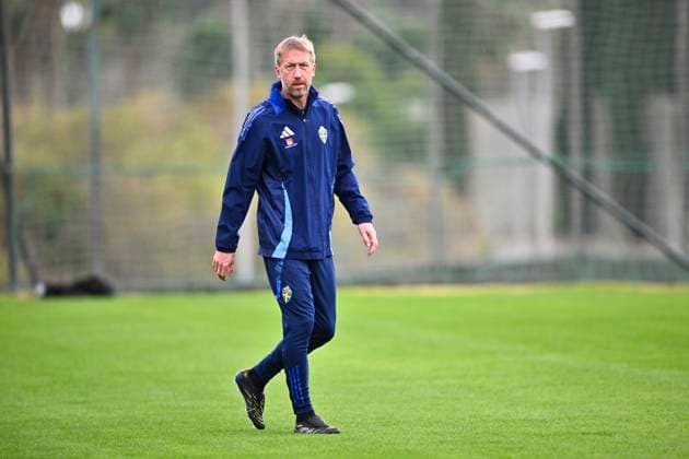 MARBELLA, SPAIN 20251113 Sweden s national team captain Graham Potter during Thursday s training in Marbella ahead of the World Cup qualifiers in Switzerland at the end of the week MARBELLA SPAIN x10050x  Copyright: xPontusxLundahl TTx NATIONAL TEAM FOOTBALL TRAINING MARBELLA