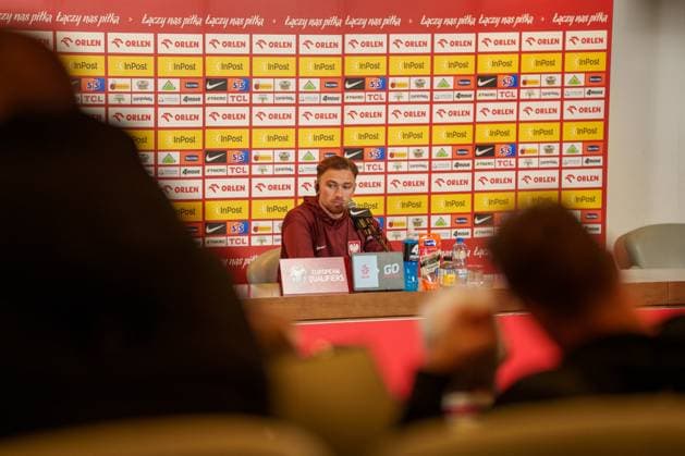 Matty Cash seen during Official Conference during november 2025 international break of Polish national team, Nationalteam (Lukasz Germaniuk Ball Raw Images) Warsaw PGE Narodowy Poland Copyright: xLukaszxGermaniukx DSC06810