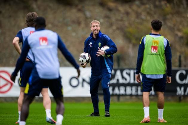 251113 Head coach Graham Potter of the Swedish national football team during a training session on November 13, 2025 in Marbella Photo Joel Marklund BILDBYRAN kod JM JM0748 bbeng fotboll football soccer fotball vm kval fifa world cup qualifier träning practice training sverige sweden sverige a  Copyright: JOELxMARKLUND BB251113JM039