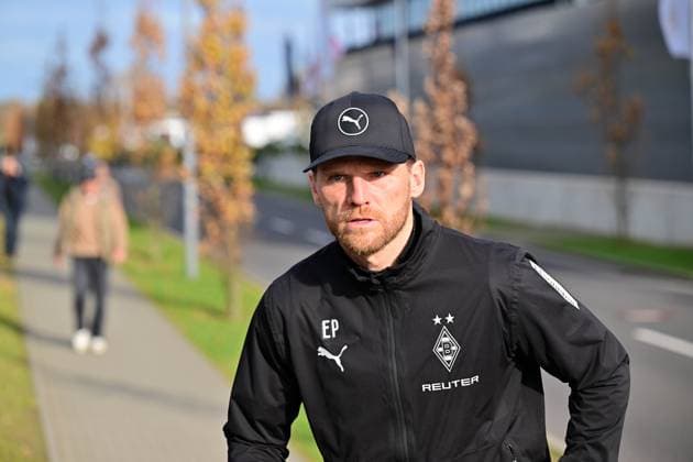 13 11 2025 Moenchengladbach Football, Men, Season 2025 2026, Test match Borussia Moenchengladbach vs K Lierse SK Eugen Polanski Interim coach Gladbach DFL regulations prohibit any use of photographs as image sequences and or quasi video Borussia Park NRW Germany