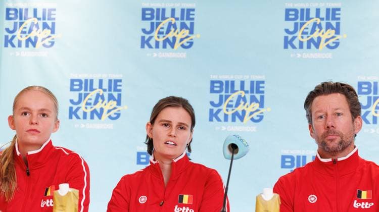 Belgian Jeline Vandromme, Belgian Greet Minnen and Belgian team captain Wim Fissette pictured during a press conference, PK, Pressekonferenz of the Belgian tennis players competing in the upcoming Billie Jean King Cup Play-offs, on Thursday 13 November 2025 in Ismaning, Germany. This weekend Belgium will meet Germany and Turkey. PHOTO BENOITxDOPPAGNE  x141319903x