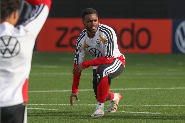 13 11 2025, xgox, football national team training emspor, v l Ridle Baku Germany, DFL DFB REGULATIONS PROHIBIT ANY USE OF PHOTOGRAPHS as IMAGE SEQUENCES and or QUASI VIDEO Wolfsburg