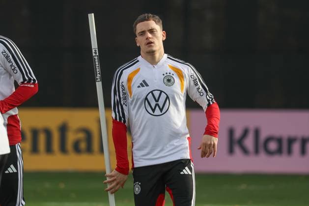 13 11 2025, xgox, football national team training emspor, v l Florian Wirtz Germany, DFL DFB REGULATIONS PROHIBIT ANY USE OF PHOTOGRAPHS as IMAGE SEQUENCES and or QUASI VIDEO Wolfsburg