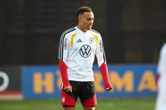 13 11 2025, xtgx, football national team, final training in Wolfsburg emspor, v l Jamie Leweling Germany DFL DFB REGULATIONS PROHIBIT ANY USE OF PHOTOGRAPHS as IMAGE SEQUENCES and or QUASI VIDEO Wolfsburg