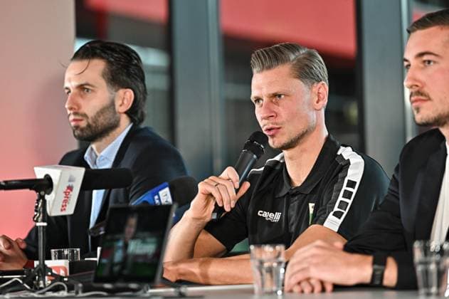 Fußball, GKS Tychy präsentiert neuen Trainer Lukasz Piszczek 2025.11.13 Tychy Pilka nozna Betclic 1 Liga sezon 2025 2026 Konferencja prasowa GKS Tychy N z Lukasz Piszczek Foto Lukasz Sobala PressFocus 2025.11.13 Tychy Football Polish First League season 2025 2026 Konferencja prasowa GKS Tychy Lukasz Piszczek Credit: Lukasz Sobala PressFocus NEWSPIX.PL --- newspix.pl 