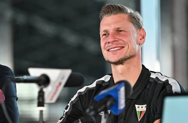 Fußball, GKS Tychy präsentiert neuen Trainer Lukasz Piszczek 2025.11.13 Tychy Pilka nozna Betclic 1 Liga sezon 2025 2026 Konferencja prasowa GKS Tychy N z Lukasz Piszczek Foto Lukasz Sobala PressFocus 2025.11.13 Tychy Football Polish First League season 2025 2026 Konferencja prasowa GKS Tychy Lukasz Piszczek Credit: Lukasz Sobala PressFocus NEWSPIX.PL --- newspix.pl 