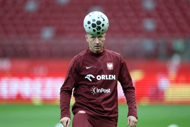 Fußball, WM Quali, Nationalteam Polen, Training WARSZAWA 13.11.2025 TRENING REPREZENTACJI POLSKI --- POLISH FOOTBALL national team, Nationalteam TRAINING SESSION IN WARSAW ROBERT LEWANDOWSKI FOT. PIOTR KUCZA FOTOPYK NEWSPIX.PL --- newspix.pl 