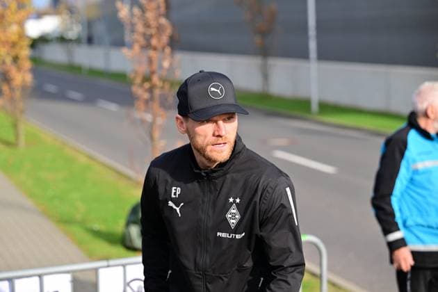 13 11 2025 Moenchengladbach Fußball, Herren, Saison 2025 2026, Testspiel Borussia Moenchengladbach vs K Lierse SK Eugen Polanski Interimstrainer Gladbach DFL regulations prohibit any use of photographs as image sequences and or quasi video According to the regulations of the DFL Deutsche Fussball Liga it is prohibited to use or have used photographs taken in the stadium and or of the match in the form of sequential images and or video-like photo series Moenchengladbach NRW Germany xx Copyright: NorbertxJansen fohlenfoto RHR-FOTOx