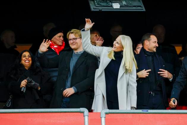 Football, World Cup qualification Norway Estonia Oslo 20251113 From left Minister of Culture and Equality Lubna Jaffery Labour Party , Prince Sverre Magnus, Crown Princess Mette Marit and Crown Prince Haakon before the World Cup qualifying match in football between Norway and Estonia at Ullevaal Stadium Photo Jonas Been Henriksen NTB Oslo Norway EDITORIAL USE ONLY RESTRICTED USE FOR BETTING COMPANIES  Copyright: xJonasxBeenxHenriksenx xNTBx