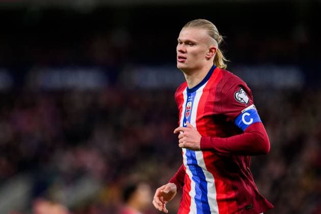 251113 Erling Braut Haaland of Norway during the FIFA World Cup Qualifier football match between Norway and Estonia on November 13, 2025 in Oslo Photo Vegard Grott BILDBYRAN kod VG VG0831 bbeng fotball football soccer fotboll fifa world cup qualifiers european qualifiers 2026 uefa world cup qualifiers vm kvalifisering vm kvalik vm kval norge norway estland estonia  Copyright: VEGARDxGRoTT BB251113VG029