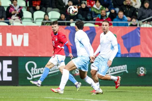 13.11.2025, Karvina Mecz towarzyski sezon 2025 26 Czechy - San Marino - International Friendly, Länderspiel, Nationalmannschaft football match Czech Republic - San Marino Nz. Patrik Hellebrand Samuele Zannoni Fot. Michal Chwieduk Arena Akcji NEWSPIX.PL --- newspix.pl 