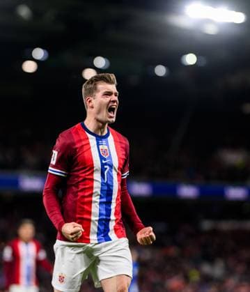 251113 Alexander Sorloth of Norway celebrates after scoring the 1 0 goal during the FIFA World Cup Qualifier football match between Norway and Estonia on November 13, 2025 in Oslo Photo Vegard Grott BILDBYRAN kod VG VG0831 bbeng fotball football soccer fotboll fifa world cup qualifiers european qualifiers 2026 uefa world cup qualifiers vm kvalifisering vm kvalik vm kval norge norway estland estonia jubel  Copyright: VEGARDxGRoTT BB251113VG059