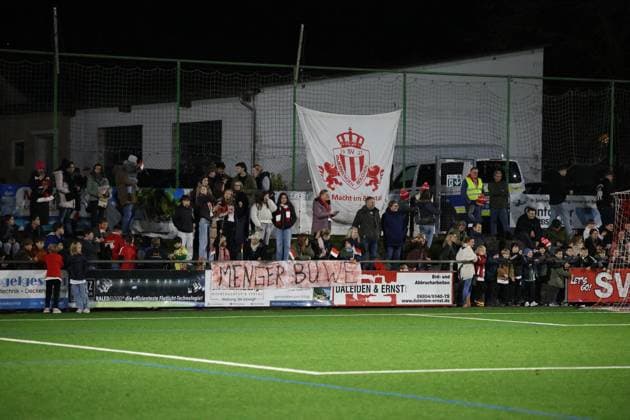 13 11 2025, Soccer, Men, Sparkassen Pokal Saarland, 2 Round, Season 2025 2026, SV Bliesmengen Bolchen 1 FC Saarbrücken, The Fans SV Bliesmengen Bolchen Bliesmengen Bolchen Burgwegstadion Saarland Germany EN Copyright: xSebastianxBachx