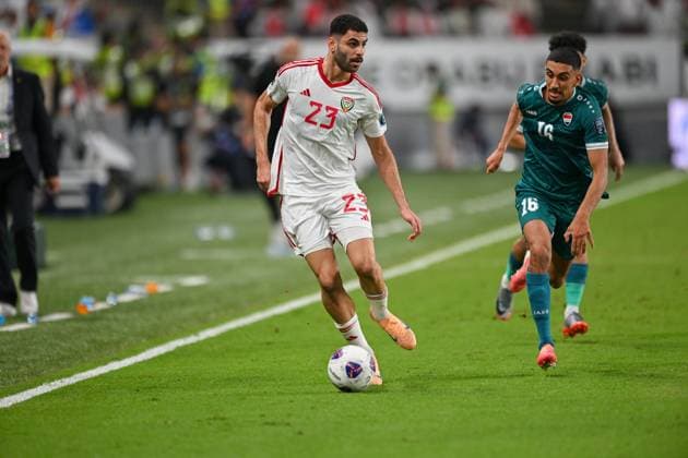 UAE v Iraq - 2026 AFC World Cup Qualifiers ABU DHABI, UNITED ARAB EMIRATES - NOVEMBER 13: Sultan Adill Alamiri (L) of UAE in action against Amir Al-Ammari (R) of Iraq during the first match of the fifth round of the 2026 FIFA World Cup, WM, Weltmeisterschaft, Fussball Asian Qualifiers at the Mohammed bin Zayed Stadium in Abu Dhabi, United Arab Emirates, on November 13, 2025. Waleed Zein Anadolu Abu Dhabi United Arab Emirates. Editorial use only. Please get in touch for any other usage.  Copyright: x2025xAnadoluxWaleedxZeinx