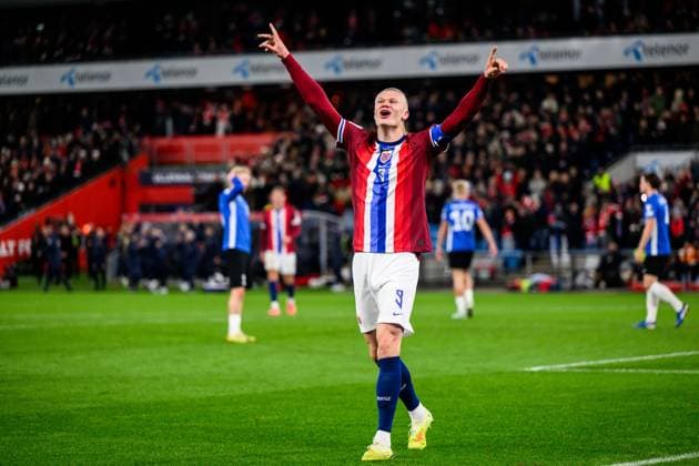 251113 Erling Braut Haaland of Norway celebrates after the 4 0 goal during the FIFA World Cup Qualifier football match between Norway and Estonia on November 13, 2025 in Oslo Photo Marius Simensen BILDBYRAN COP 238 VG0831 bbeng fotball football soccer fotboll fifa world cup qualifiers european qualifiers 2026 uefa world cup qualifiers vm kvalifisering vm kvalik vm kval norge norway estland estonia jubel  Copyright: MARIUSxSIMENSEN BB251113BB355