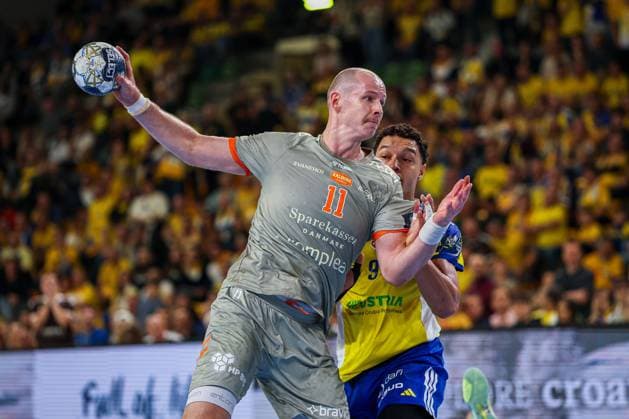 Kielce 13.11.2025. Pilka reczna EHF Liga Mistrzow sezon 2025 2026 kolejka 7 mecz: Industria Kielce - Aalborg Handbold --- Handball EHF Champions League season 2025 2026 round 7 match: Industria Kielce - Aalborg Handbold nz simon hald jensen Fot. Igor Jakubowski Arena Akcji NEWSPIX.PL --- newspix.pl 