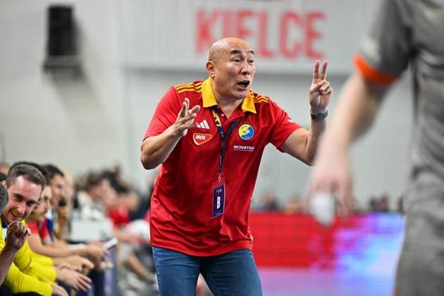 KIELCE 13.11.2025 MECZ 7. KOLEJKA LIGA MISTRZOW PILKA RECZNA MEZCZYZN SEZON 2025 2026 --- MENS HALDBALL EHF CHAMPIONS LEAGUE SEASON 2025 2026 MATCH: INDUSTRIA KIELCE - AALBORG HANDBOLD TALANT DUJSHEBAEV FOT. MICHAL TRZPIS 400MM.PL NEWSPIX.PL --- newspix.pl 