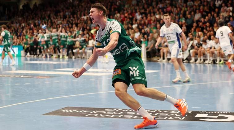 BAU 13 11 2025 Göppingen Handball Frisch Auf Göppingen vs HSV Hamburg, Oskar Sunnefeldt Göppingen cheers and clenches its fists