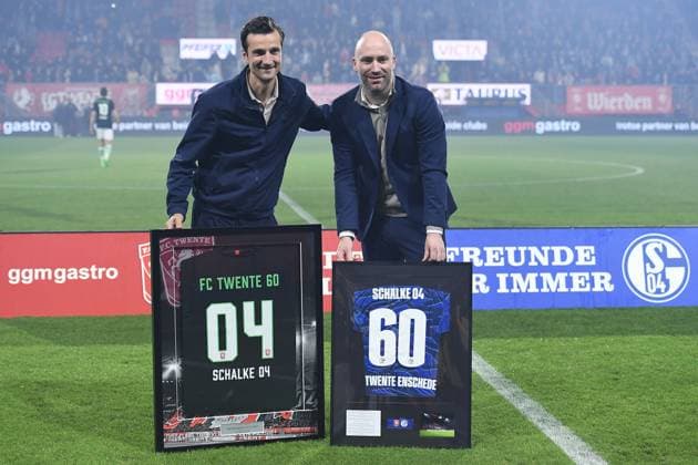 Soccer anniversary match FC Twente Enschede FC Schalke 04 on 13 11 2025 at Stadion De Grolsch Veste in Enschede Matthias Tillmann Chairman of the Board Schalke , left Dominique Scholten General Director Enschede , right xRx
