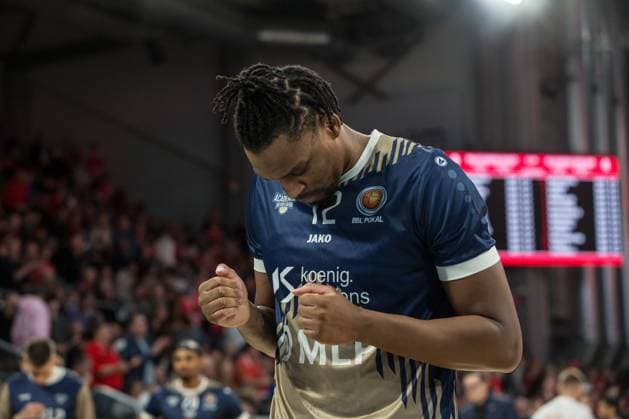 Bamberg, Germany 13 November 2025 BBL Cup 2025 2026 1 4 Final BMA365 Bamberg Baskets vs MLP Academics Heidelberg In the picture Osun Osunniyi Heidelberg Brose Arena Bayern Copyright: xFotostandx xK.xSchmittx