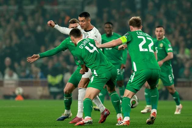 2026 FIFA World Cup, WM, Weltmeisterschaft, Fussball Qualifier Group F, Aviva Stadium, Dublin 13 11 2025 Republic of Ireland vs Portugal Portugal s Cristiano Ronaldo and Ireland s Dara O Shea Cristiano Ronaldo and Dara O Shea 13 11 2025  Copyright: x INPHO MorganxTreacyx 0U6A0285