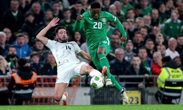 2026 FIFA World Cup, WM, Weltmeisterschaft, Fussball Qualifier Group F, Aviva Stadium, Dublin 13 11 2025 Republic of Ireland vs Portugal Portugal s Goncalo Inacio tackles Ireland s Chiedozie Ogbene Goncalo Inacio tackles Chiedozie Ogbene 13 11 2025  Copyright: x INPHO NickxElliottx IMG_7654