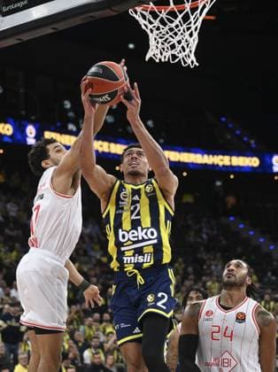 Fenerbahce Beko v Hapoel IBI - EuroLeague MUNICH, GERMANY - NOVEMBER 13: Fenerbahce Beko player Wade Baldwin (2) competes against a Hapoel IBI player during the EuroLeague week 11 match held in Munich, Germany, on November 13, 2025. Halil Sagirkaya Anadolu Munih Germany. Editorial use only. Please get in touch for any other usage.  Copyright: x2025xAnadoluxHalilxSagirkayax