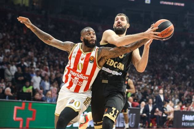 Basketball, EuroLeague, Roter Stern Belgrad - AS Monaco Crvena zvezda v Monaco - Euroleague BELGRADE, SERBIA - NOVEMBER 13: Nikola Mirotic (33) of Monaco in action againstCodi Miller-McIntyre (0) of Crvena zvezda during the Euroleague Week 11 basketball match between Crvena zvezda and Monaco at the Belgrade Arena in Belgrade, Serbia on November 13, 2025. Filip Stevanovic Anadolu Belgrade Serbia. Editorial use only. Please get in touch for any other usage.  Copyright: x2025xAnadoluxFilipxStevanovicx