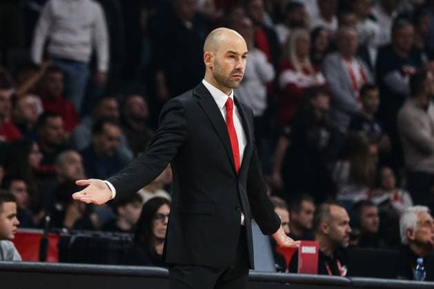 Basketball, EuroLeague, Roter Stern Belgrad - AS Monaco Crvena zvezda v Monaco - Euroleague BELGRADE, SERBIA - NOVEMBER 13: Head Coach Vassilis Spanoulis of Monaco gestures during the Euroleague Week 11 basketball match between Crvena zvezda and Monaco at the Belgrade Arena in Belgrade, Serbia on November 13, 2025. Filip Stevanovic Anadolu Belgrade Serbia. Editorial use only. Please get in touch for any other usage.  Copyright: x2025xAnadoluxFilipxStevanovicx