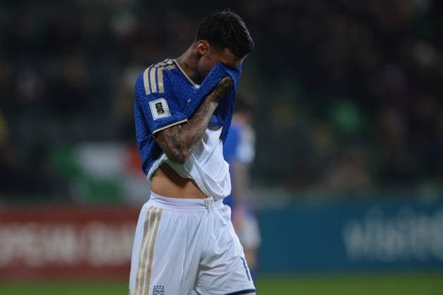 Chisinau, Moldova, 13th November 2025. Gianluca Scamacca of Italy reacts during the Moldova vs Italy FIFA World Cup, WM, Weltmeisterschaft, Fussball European Qualifying match at Stadionul Zimbru, Chisinau. Picture credit should read: Jonathan Moscrop Sportimage EDITORIAL USE ONLY. No use with unauthorised audio, video, data, fixture lists, club league logos or live services. Online in-match use limited to 120 images, no video emulation. No use in betting, games or single club league player publications. SPI_016_JM_MOLDOVA_ITALY_EQ SPI-4293-0016
