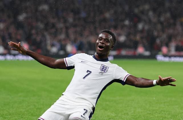 London, England, 13th November 2025. Bukayo Saka of England celebrates scoring the first goal on the night during the England vs Serbia FIFA World Cup, WM, Weltmeisterschaft, Fussball European Qualifying match at Wembley Stadium, London. Picture credit should read: David Klein Sportimage EDITORIAL USE ONLY. No use with unauthorised audio, video, data, fixture lists, club league logos or live services. Online in-match use limited to 120 images, no video emulation. No use in betting, games or single club league player publications. SPI_035_DK_Eng_Serbia SPI-4283-0035