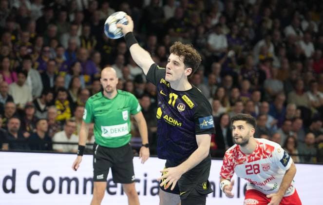 Handball, CL, HBC Nantes - Dinamo Bukarest HANDBALL - CHAMPIONS LEAGUE - NANTES v BUCURESTI 17 Noam LEOPOLD of HBC Nantes during the EHF Champions League, Group Phase, handball match between HBC Nantes and Dinamo Bucuresti on 13 November 2025 at H Arena in Nantes, France - Photo Laurent Lairys NantesFrance  Copyright: xLaurentxLairysx