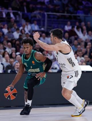 Basketball, EuroLeague, Real Madrid - Panathinaikos Athen November 13, 2025, Madrid, Madrid, Spain: Tj Shorts of Panathinaikos in action during the Turkish Airlines Euroleague 2025 26, Regular Season Round 11 match played between Real Madrid and Panathinaikos AKTOR Athens at Movistar Arena on November 13, 2025 in Madrid, Spain. Madrid Spain - ZUMAa181 20251113_zaa_a181_268 Copyright: xDennisxAgyemanx