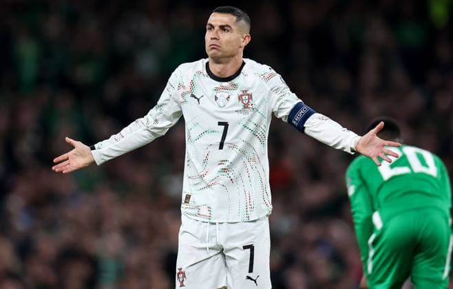 2026 FIFA World Cup, WM, Weltmeisterschaft, Fussball Qualifier Group F, Aviva Stadium, Dublin 13 11 2025 Republic of Ireland vs Portugal Portugal s Cristiano Ronaldo reacts to a decision Cristiano Ronaldo reacts to a decision 13 11 2025  Copyright: x INPHO NickxElliottx IMG_9409