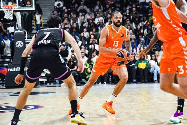 BASKET : Paris Basketball vs Valence Basket Club - Euroligue - JournÃ e 11 - 13 11 25 Darius Thompson (Valence BC) ParisFrance  Copyright: xBaptistexAutissierx