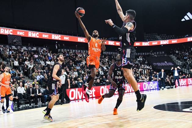 Basketball, EuroLeague, Paris Basketball - Valencia BC BASKET : Paris Basketball vs Valence Basket Club - Euroligue - JournÃ e 11 - 13 11 25 Jean Montero (Valence BC) ParisFrance  Copyright: xBaptistexAutissierx